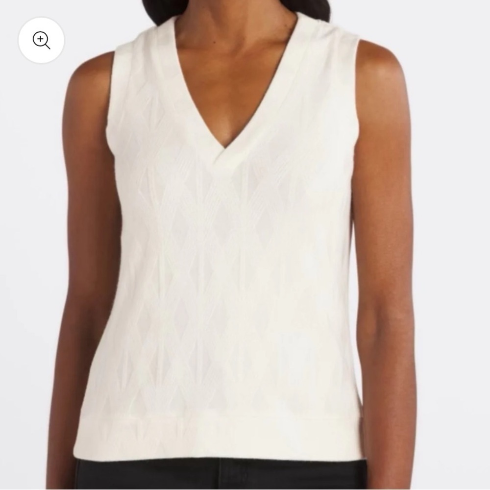 NWT Brea Canyon Textured V-Neck Sweater Vest Tank in Winter White Size X-Large